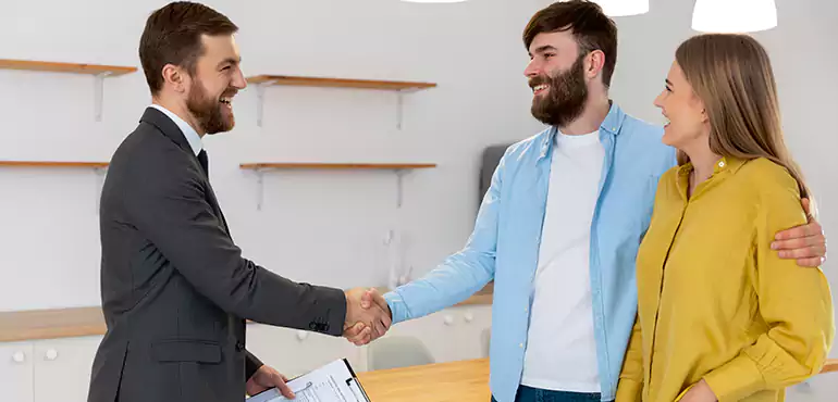 Why Choose Akron Home Buyers to Sell Your Condo Fast in Akron, OH?