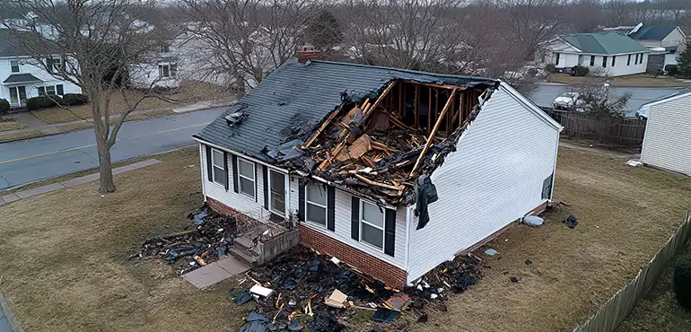 Why Choose Us for Selling Damaged House in Akron, OH?