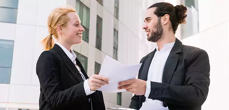 Simple and Legal Ways to Assign a Lease or Contract to the Buyer in Akron, OH