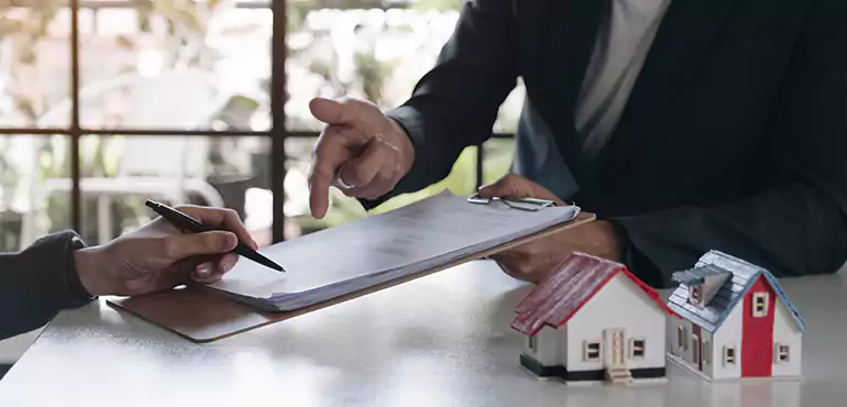 We Buy Houses in Any Condition in Akron, OH – No Repairs, No Hassle!