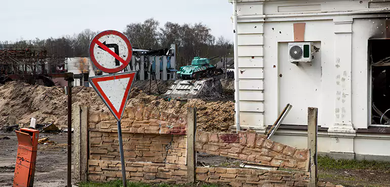 Partial or Full Foundation Collapse in Akron, OH